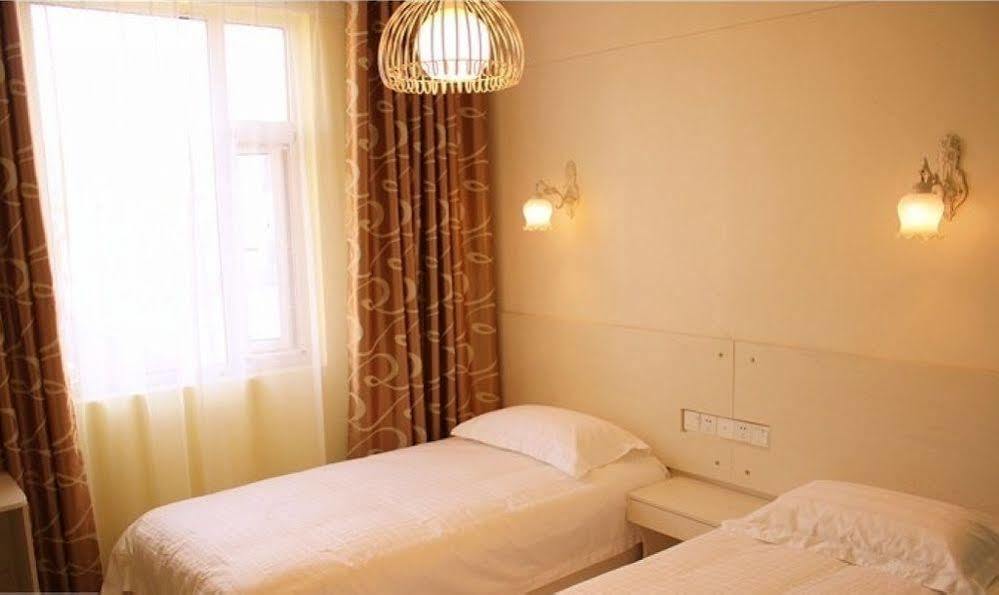 Luoyang Love Me Fashion Hotel Exterior photo